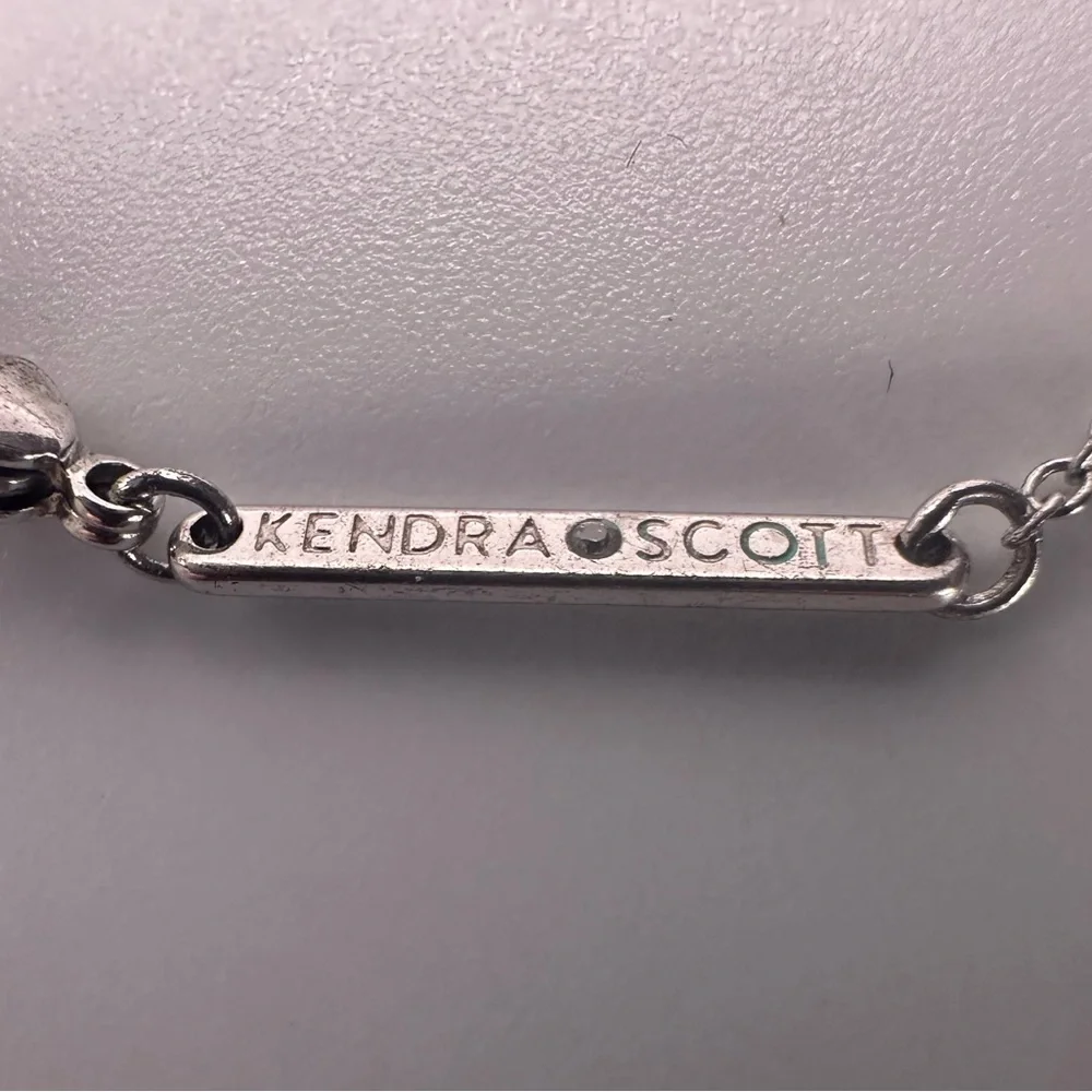 Kendra Scott Ari Heart Pendant Necklace Rainbow Iridescent Stone Silver Tone - Picture 3 of 12